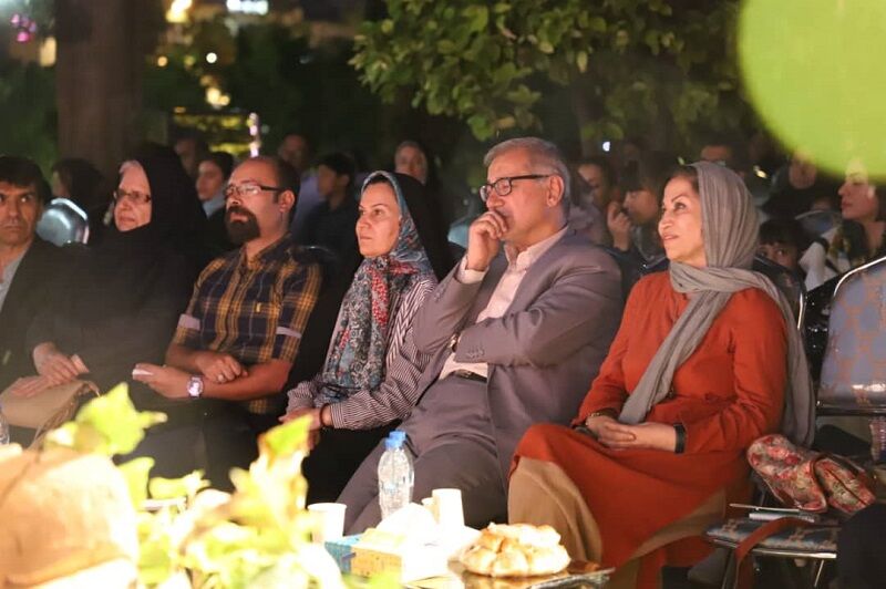 شب ادبیات کودک شیراز با تقدیر از پیشگامان برگزار شد