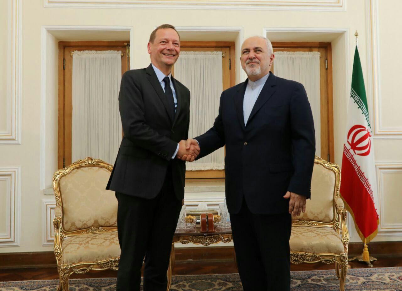 Iran's FM Zarif holds talks with Macron's top aide Bonne