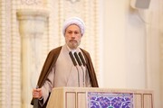 امام جمعه شیراز: جوانان ایران با دنیا سخن بگویند