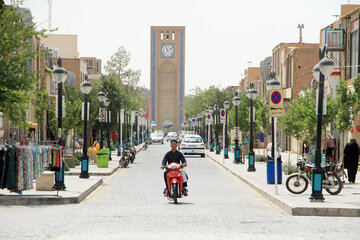زیرساخت‌ حوزه‌های فرهنگی و ورزشی شهر یزد پایین است