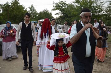 جشنواره فرهنگی ورزشی چای در روستای دارباغ فومن