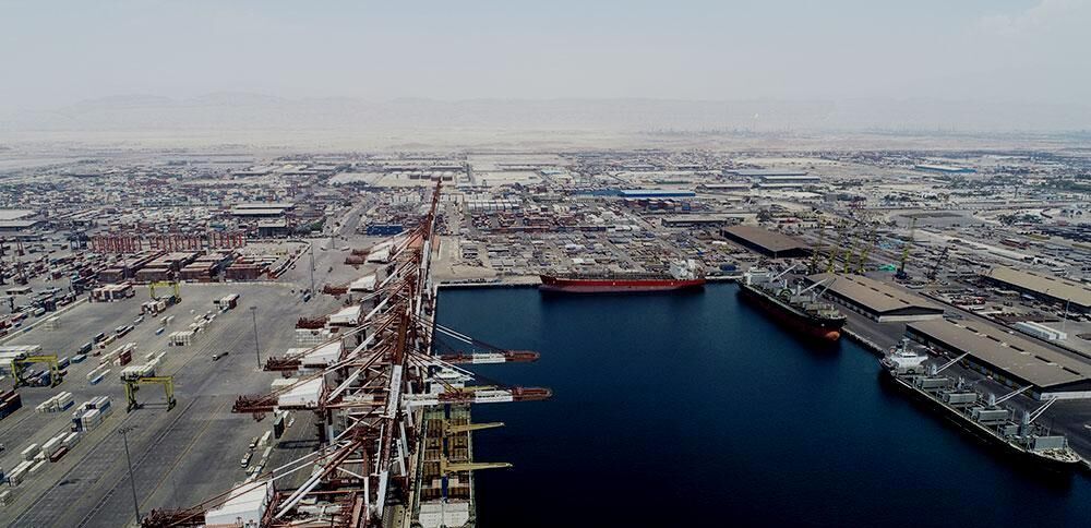 الصادرات النفطية وغير النفطية عبر ميناء الشهيد رجائي تشهد زيادة الصادرات النفطية وغير النفطية عبر ميناء الشهيد رجائي تشهد زيادة