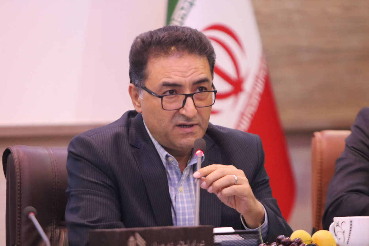 وضعیت ساخت برج های دوقلو کمیته امداد امام خمینی (ره) در نزدیکی عمارت تاریخی «نورمهال» در صحن شورای اسلامی شهر همدان با حضور مسئولان بررسی شد.
عکس از:جواد همدانی وضعیت ساخت برج های دوقلو کمیته امداد امام خمینی (ره) در نزدیکی عمارت تاریخی «نورمهال» در صحن شورای اسلامی شهر همدان با حضور مسئولان بررسی شد.
عکس از:جواد همدانی