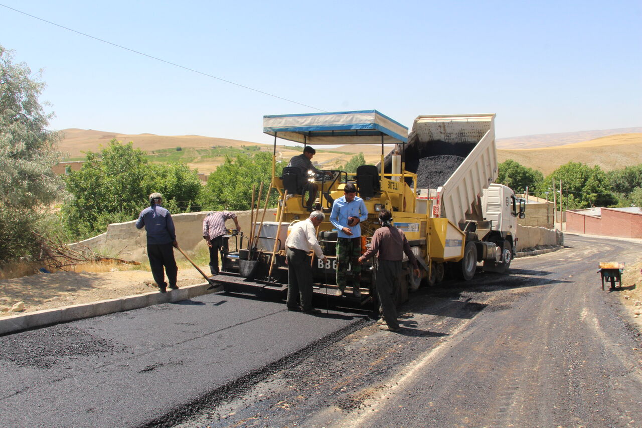 استاندار: آسفالت ۸۰۰ روستای خوزستان رضایتمندی اهالی را به همراه داشت