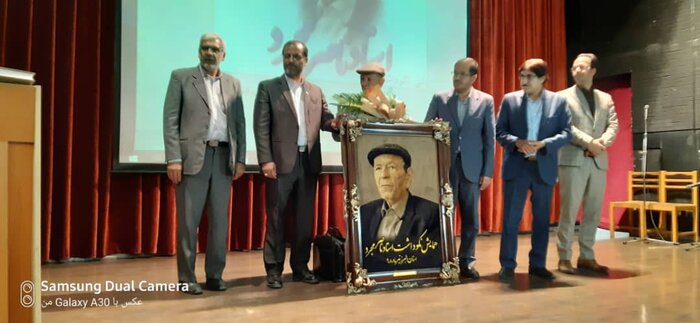 نکوداشت  روزنامه نگار پیشکسوت در  ساوجبلاغ برگزار شد