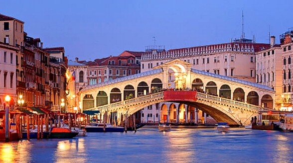 قهوه دردسرساز در ونیز؛ دو گردشگر آلمانی اخراج شدند