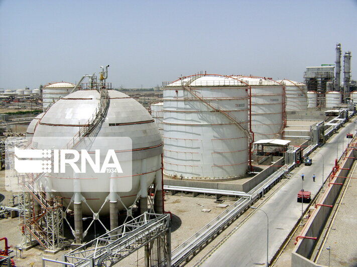إيران مستمرة في تصدير البتروكيماويات الى ثلاث قارات بالعالم إيران مستمرة في تصدير البتروكيماويات الى ثلاث قارات بالعالم