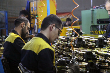 دولت برای رونق تولید در کرمانشاه بیش از ۱۶۰ میلیارد تومان سرمایه گذاری کرده است