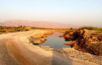 حدود ۱۰ تا ۱۵ درصد بارندگی‌های یزد در خاک نفوذ می‌کند
