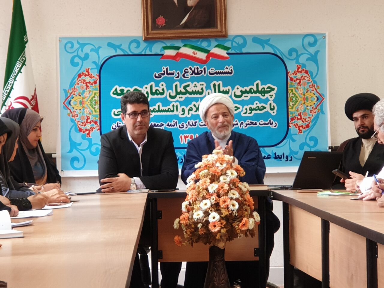 اصحاب رسانه از خواص جامعه هستند اصحاب رسانه از خواص جامعه هستند