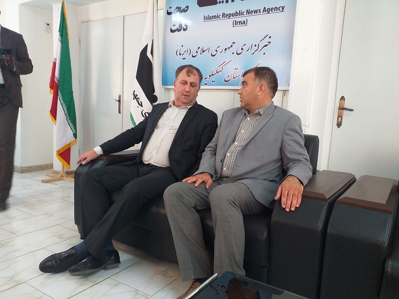 بازدید معاون درمان تامین اجتماعی از دفتر ایرنا یاسوج بازدید معاون درمان تامین اجتماعی از دفتر ایرنا یاسوج