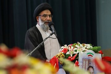 امام جمعه اهواز: مجالس عزاداری اهل بیت(ع) برای رشد معنوی و تربیت اسلامی است