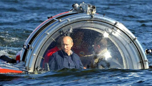پوتین با زیر دریایی به اعماق خلیج فنلاند رفت