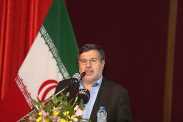 دیدار وزیرفرهنگ و ارشاد اسلامی با هنرمندان شرق هرمزگان