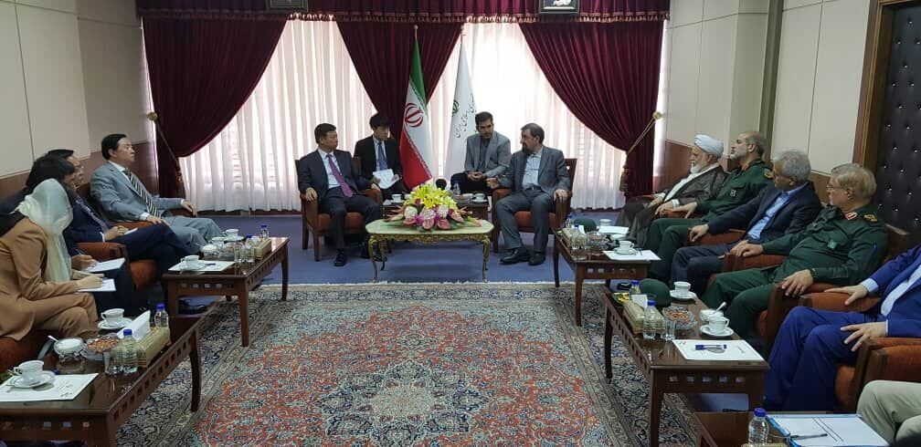 إيران تتطلع الى مشاركة الصين في تعزيز الاقتصاد والأمن بالمنطقة
إيران تتطلع الى مشاركة الصين في تعزيز الاقتصاد والأمن بالمنطقة