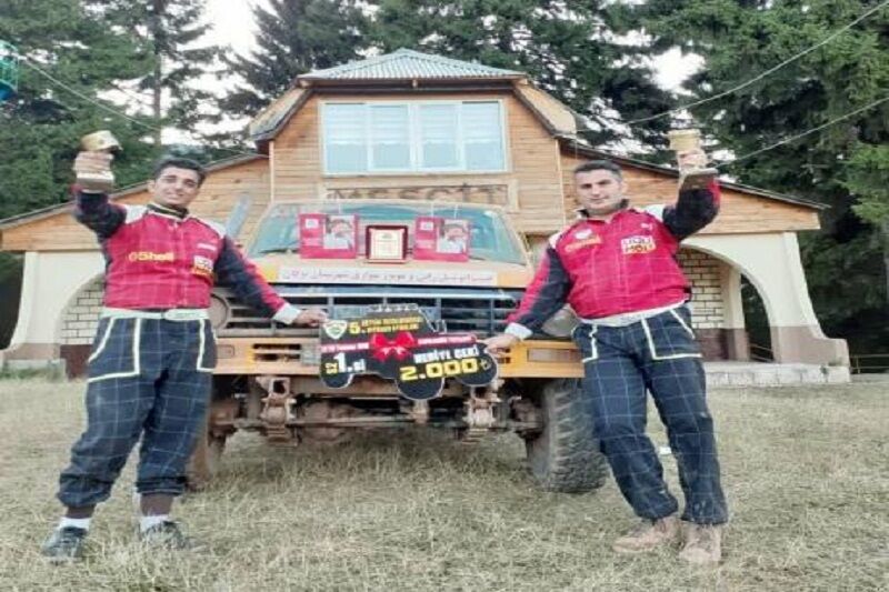 Iraner gewinnen Goldmedaille der Offroad-Meisterschaft in der Türkei