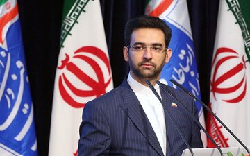 آذری‌جهرمی: روزانه در ۲۰ روستا ارتباطات توسعه می‌یابد