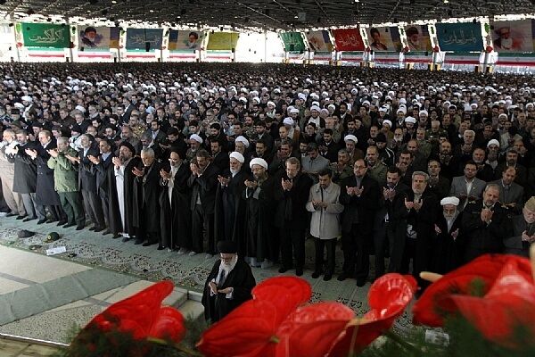 نماز جمعه تهران در ۴۰ سالگی، میزبان رهبر انقلاب می‌شود؟