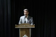 شاعران بسترساز تقویت وحدت ملی هستند