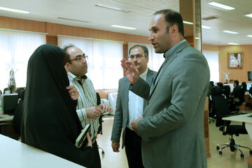 ایرنا - تهران - نادر ثناگو مطلق مدیر عامل فرودگاه پیام روز شنبه با سیدضیاء هاشمی مدیرعامل ایرنا دیدار و گفتگو کرد،‌‌ وی سپس از بخش های مختلف ایرنا بازدید کرد.