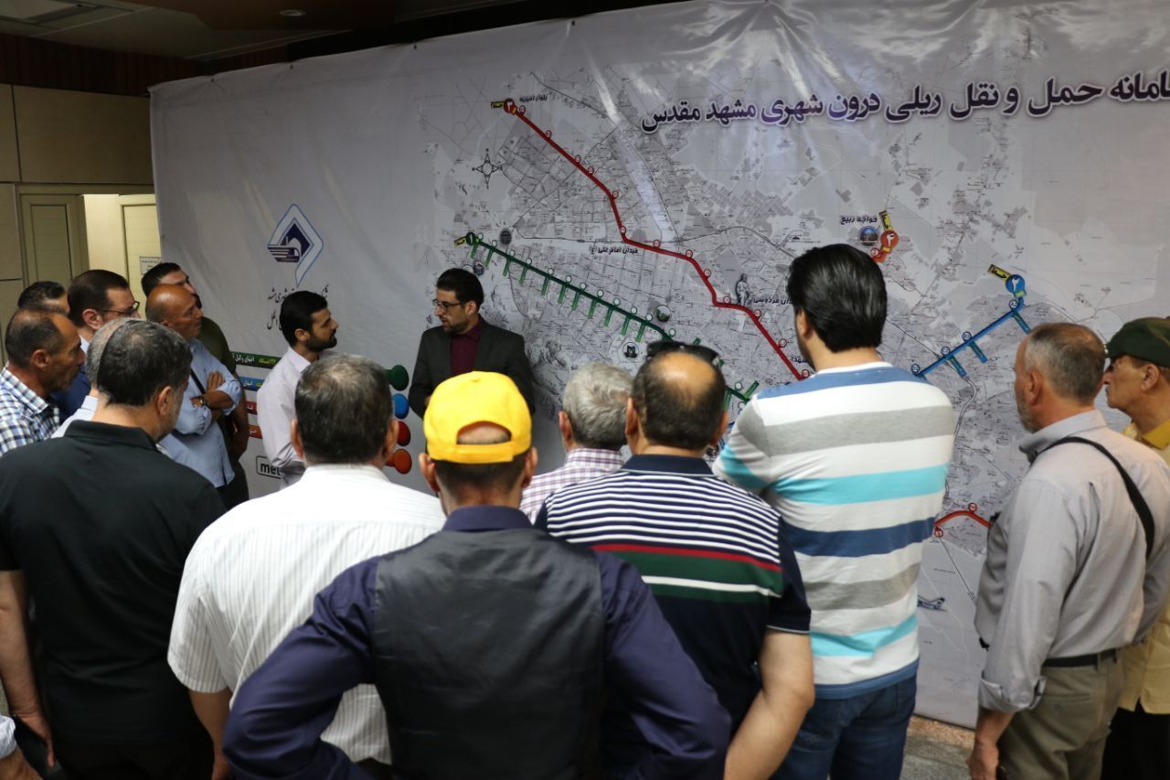  اعضای اتحادیه شهرداران لبنان از قطارشهری مشهد بازدید کردند