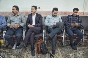 دیدار اصحاب رسانه با نماینده ولی فقیه در لرستان بمناسبت روز خبرنگار