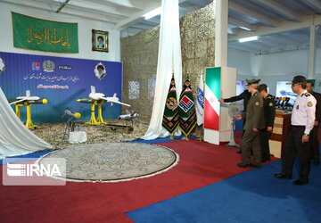 Iran unveils new smart bombs