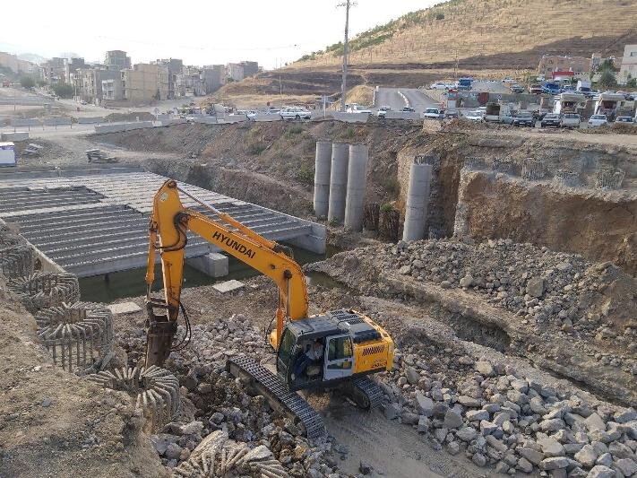 پل در دست ساخت بلوار کردستان