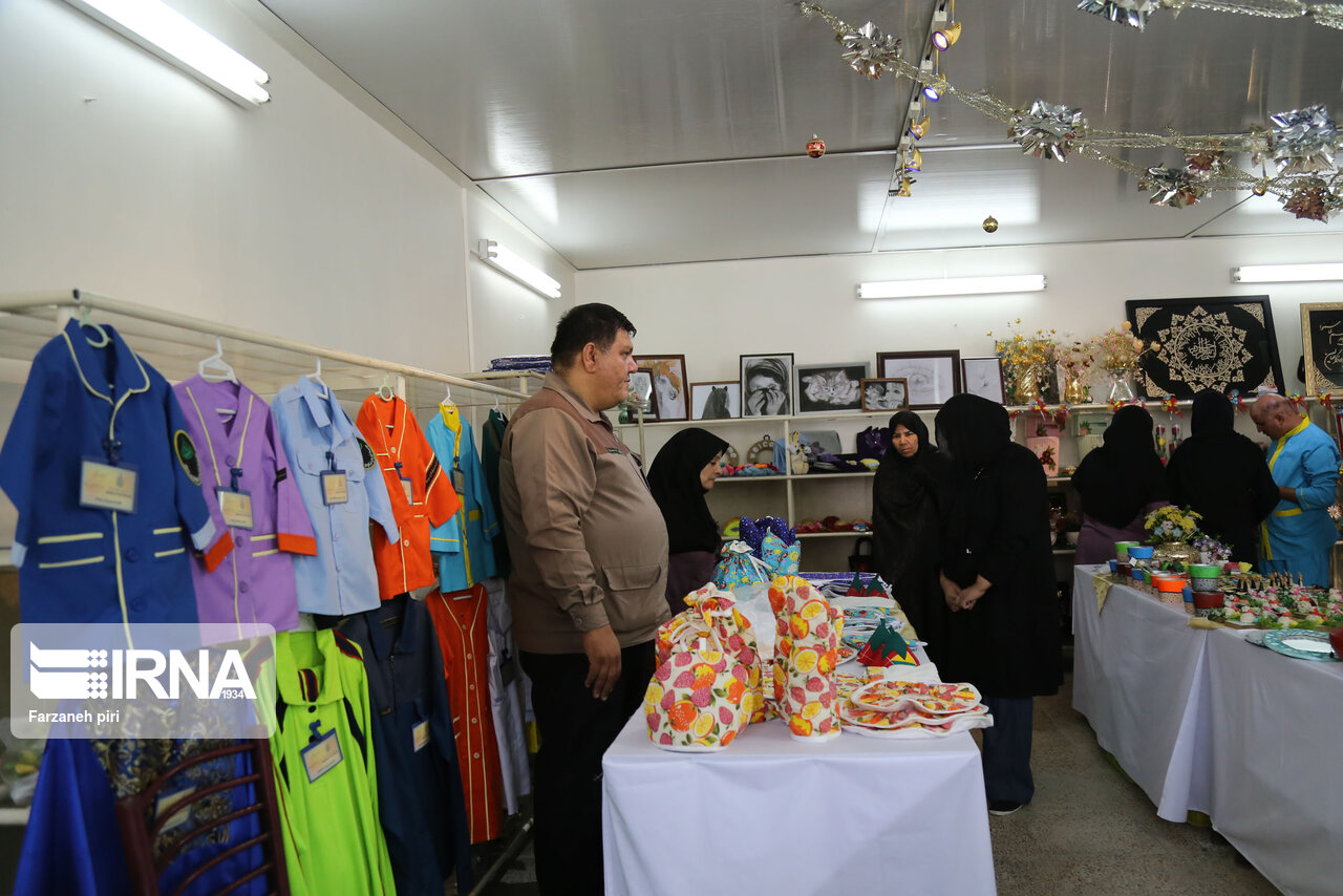 کارفرمایان ۲۴۰ مددجوی بهزیستی تهران را شاغل می‌کنند
