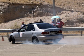 مسابقه اتومبیلرانی اسلالوم در قشم برگزار می‌شود