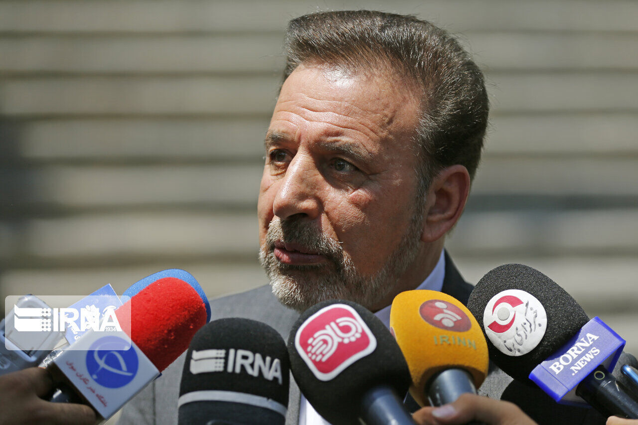 واعظي: تحرير الناقلة "غريس- 1" إنتصار دبلوماسي للبلاد برمتها
واعظي: تحرير الناقلة "غريس- 1" إنتصار دبلوماسي للبلاد برمتها