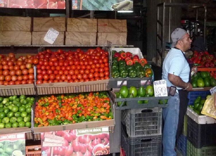 ونزوئلا با خودکفائی در تولید محصولات غذایی با تحریم ها مقابله می کند