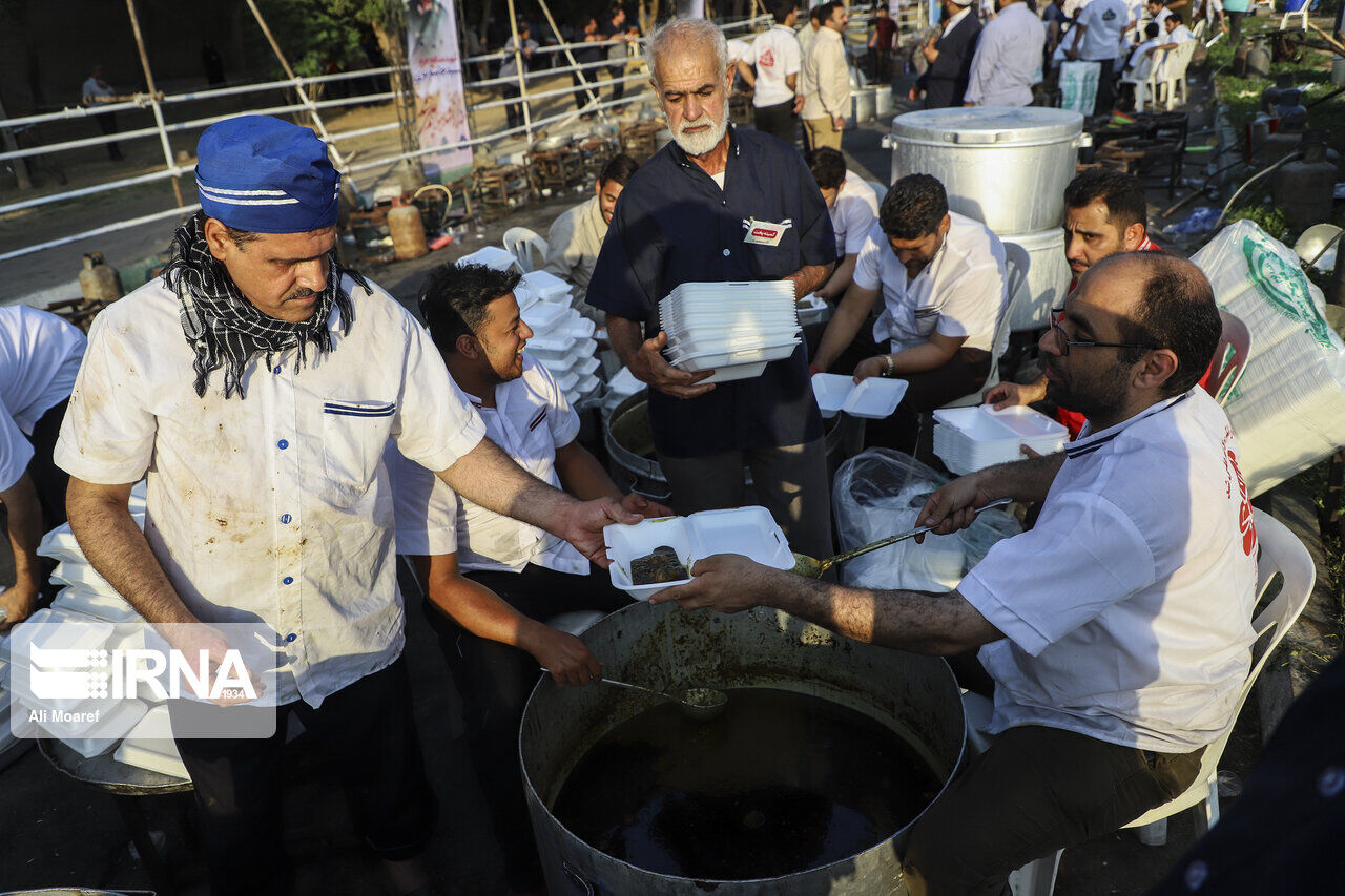 ۲۵۰ هزار نفر در قالب طرح ضیافت علوی در خوزستان اطعام شدند 