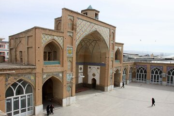 به بهانه روز جهانی مساجد/ مسجد امام خمینی(ره) بزرگترین مسجد تاریخی غرب کشور در بروجرد