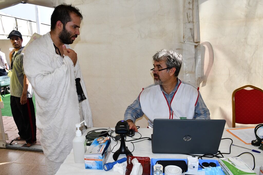 فعالیت ۳ درمانگاه شبانه‌روزی برای زائران ایرانی در مدینه
