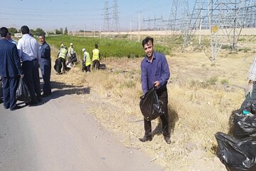 پاکسازی معابر میاندو آب از زباله توسط مسوولان و شهروندان