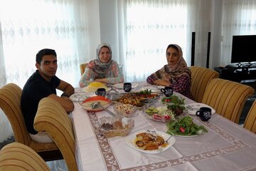 سنت پزشکی در خانواده تبریزی‎