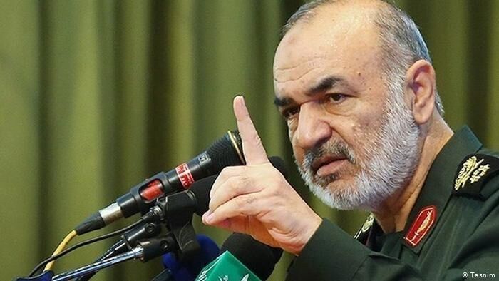 القائد العام للحرس الثوري : لا نهاب العدو صغيرا كان ام كبيرا القائد العام للحرس الثوري : لا نهاب العدو صغيرا كان ام كبيرا