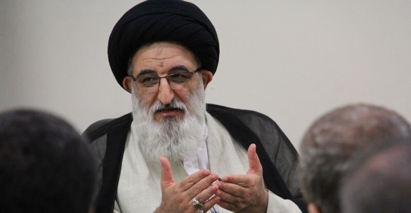امام جمعه کرج بر ارائه برنامه برای بخش فرهنگی تاکید کرد 