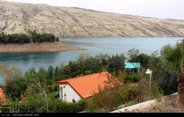 "Kushk" tourism and recreation island in Iran's Andika County