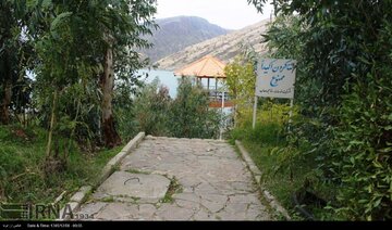 "Kushk" tourism and recreation island in Iran's Andika County