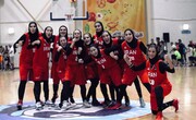 El equipo iraní femenino de baloncesto consigue su primera medalla internacional en el Campeonato de Asia Occidental