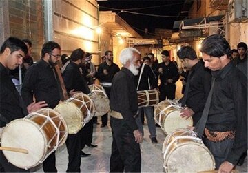 دمام زنی جلوه ای از انتظار عاشقان ثارالله در پیشواز از ماه محرم