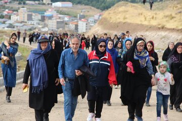 همدان میزبان همایش بزرگ پیاده‌روی خانوادگی