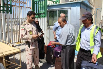 تردد زائران عتبات عالیات از مرز رسمی خسروی درجریان است 