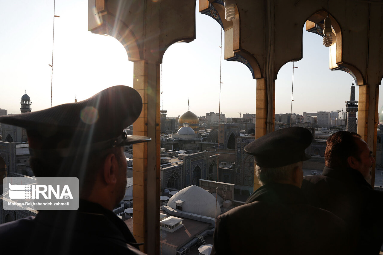 هكذا يستقبل حرم الامام الرضا (ع) شهر محرم الحرام هكذا يستقبل حرم الامام الرضا (ع) شهر محرم الحرام
