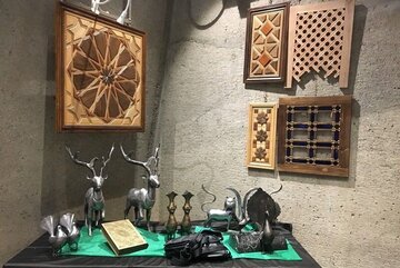 نمایشگاه دست‌آفریده‌های عاشورایی در تهران برپا شد