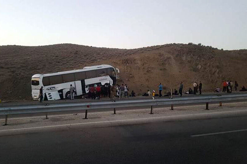 برخورد اتوبوس با کوه در میامی ۲۳ مصدوم داشت