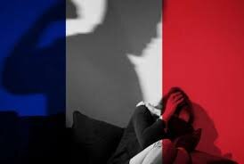 فرانسه در سالی که گذشت؛ از رُنسانس مکرون تا سرکوب مردم