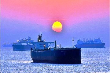 بلومبرگ: آمریکا در توقف فروش نفت ایران ناموفق است